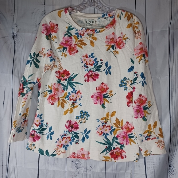 LOFT Tops - LOFT 100% Cotton Women's Floral Print Top - Cream and Pink Size S